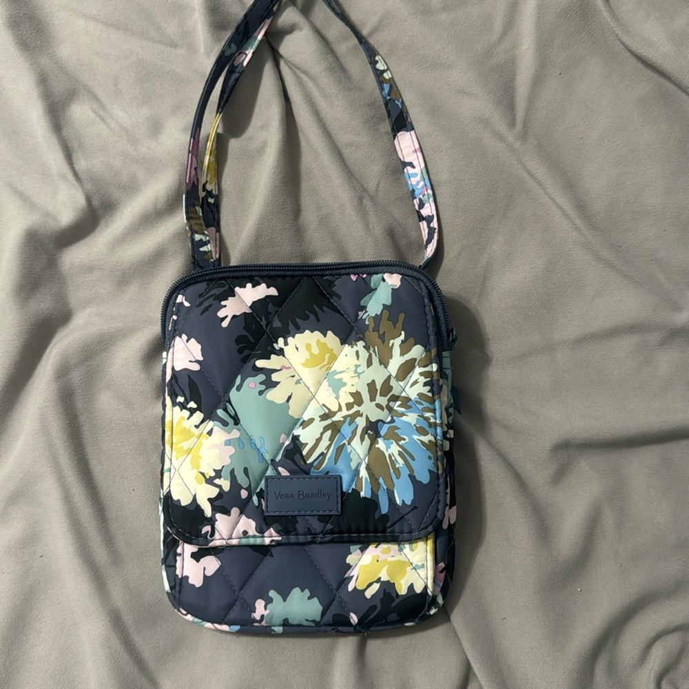 Vera Bradley soft silky cross over bag